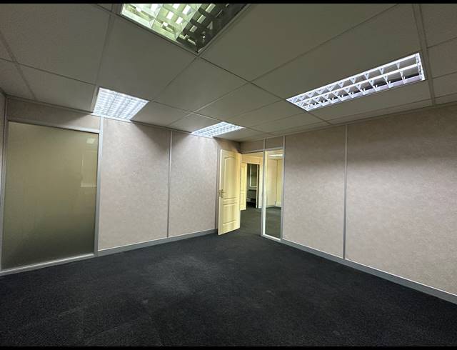 85M² OFFICE TO LET IN HIGHVELD TECHNOPARK